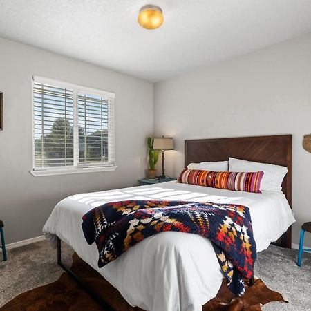 Southwestern Style 4 Bedroom Nampa Home Sleeps 16! Eksteriør bilde